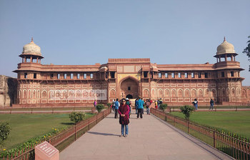 ঐতিহাসিক আগ্রা দুর্গ