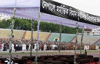 নিষ্প্রাণ দেহে স্বদেশের বুকে ফেরা