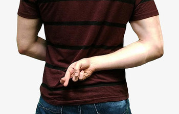 পরকীয়া সম্পর্কের জন্য দায়ী ১২টি কারণ