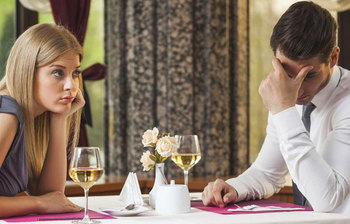 প্রথম ডেটে ভুলেও যে ভুলগুলো করবেন না