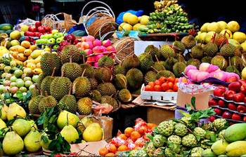 প্রতিদিনের ডায়েটে ফল ও কাঁচা সবজি খাওয়ার উপকারিতা