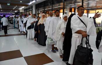 ৪১৯ জন হজযাত্রী নিয়ে মক্কার পথে প্রথম হজ ফ্লাইট