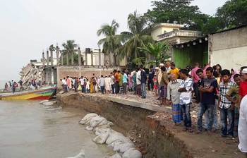 পদ্মার ভাঙন থামছে না!