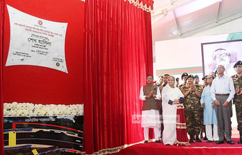 বিমানবন্দর সড়কে আন্ডারপাস নির্মাণের ভিত্তিপ্রস্তর স্থাপন করেন প্রধানমন্ত্রী