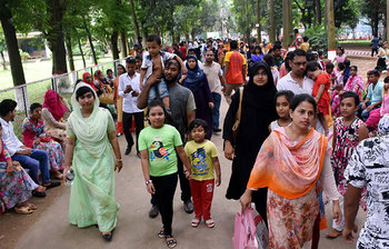 ঈদ আনন্দে চিয়িড়াখানা ভ্রমণ