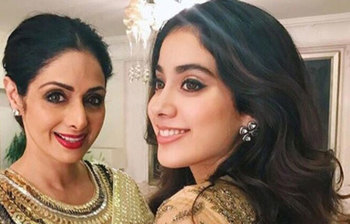 বলিউডে শ্রীদেবীর মেয়ে জাহ্নবীর অভিষেক