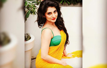 শাড়িতে টালিউডের সাহসী নায়িকারা