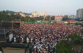 আইয়ুব বাচ্চুর শেষ জানাজায় মানুষের ঢল
