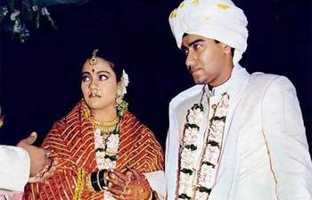 যেমন জমজমাট ছিল বলিউড তারকা কাজল-অজয়ের বিয়ে