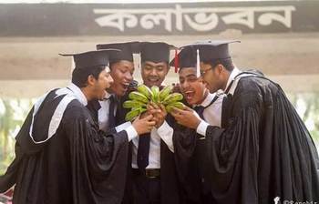 ঢাবির সমাবর্তন উদযাপনের নানা ঢঙ