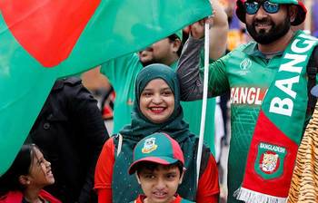 বিশ্বকাপের মাঠে বাংলাদেশের চমকে দেয় জয়গুলোর কথা জেনে নিন