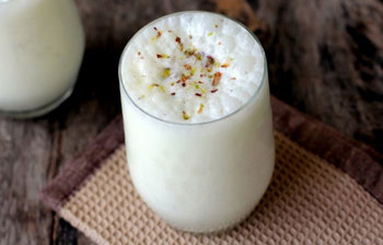 প্রচণ্ড গরমে ইফতারিতে পিপাসা মেটাতে সেরা ৫ শরবত