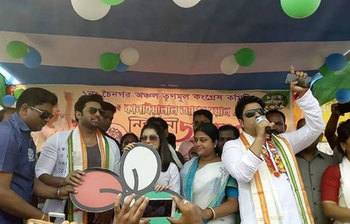 ছবিতে দেখুন ভারতের যে নির্বাচনী সভার প্রচারে ভোট চেয়েছিলেন ফেরদৌস