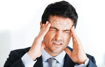 যে ৭ অভ্যাস আপনার অজান্তেই বাড়িয়ে দিচ্ছে মাইগ্রেনের সমস্যা