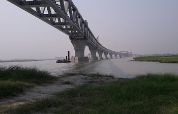 স্বপ্নের পদ্মা সেতুর কাজ দ্রুত এগিয়ে চলছে