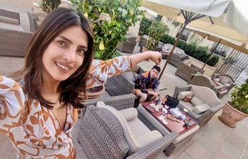 ইটালিতে কুকিং ডেটে প্রিয়াঙ্কা-নিক