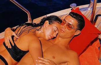 সুন্দরী বান্ধবী জর্জিনার সঙ্গে আনন্দঘন মুহূর্তে রোনালদো