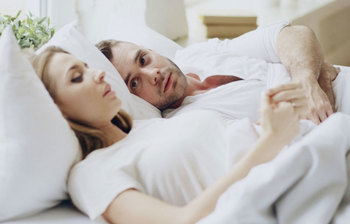 শোয়ার পদ্ধতি দেখে সম্পর্কের ধরন বোঝার উপায়