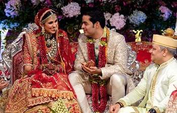দেখুন ভারতের শীর্ষ ধনী আম্বানী পুত্রের বিয়েতে যে সব তারকারা এসেছিলেন