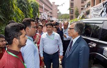 ছবিতে দেখুন ডাকসু নির্বাচন