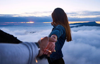 প্রেম করার জন্য এখন থেকে নারীরা পাবেন ডেটিংয়ের ছুটি