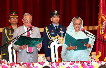 মন্ত্রিসভার সদস্যদের শপথ গ্রহণের ছবি