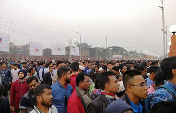 আন্তর্জাতিক বাণিজ্য মেলার প্রথম দিনেই উপচে পড়া ভিড়