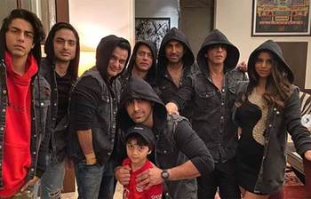 বলিউড বাদশার নতুন বছরে নবাবি পার্টি