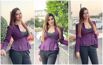 বড়দিনের শুভেচ্ছায় মুগ্ধতা ছড়ালেন ববি