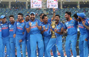 ভারতীয় দল বিশ্বকাপ ফাইনাল খেললে চাকরি যেতে পারে অনেকের