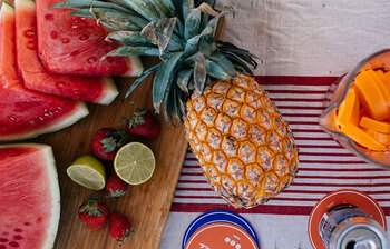 সুস্থ থাকতে ইফতারে যেসব ফল খাবেন