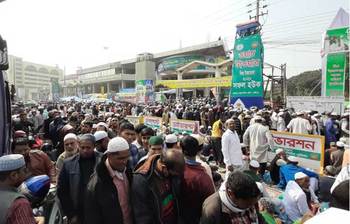 বিশ্ব ইজতেমায় মুসল্লিদের ঢল