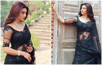 কালোয় নজরকাড়া জয়া