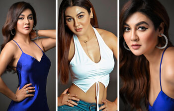 নজর কেড়েছেন জয়া