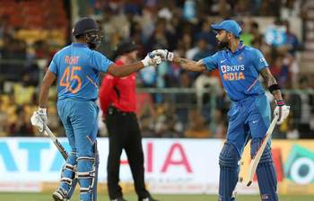 ধোনিকে টপকে রেকর্ড গড়লেন কোহলি