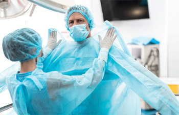 করোনা থেকে বাঁচতে পিপিই ব্যবহার করবেন যেভাবে