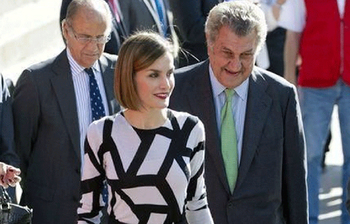 সেরা সাংবাদিক থেকে লাতিজিয়া রানি হলেন যেভাবে