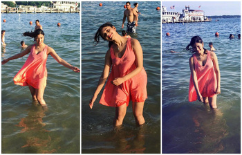 জলকেলিতে মেতেছেন ঋতাভরী