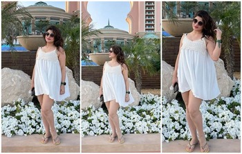 দুবাইয়ে কী করছেন শ্রাবন্তী?