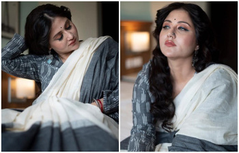 পূজার শাড়িতে স্বস্তিকা