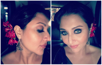 রক্তজবায় সেজেছেন স্বস্তিকা