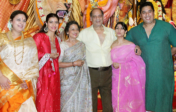 পূজায় সপরিবারে কাজল