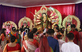 জগন্নাথ হলে পূজার আনন্দ