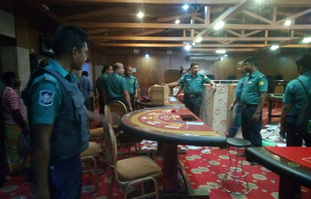 ছবিতে দেখুন রাজধানীর ৪ ক্লাবে অভিযান