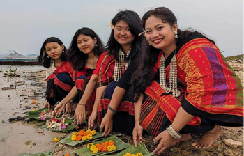 পাহাড়ে চলছে ফুল বিজু