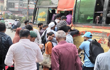 চেনা রূপে রাজধানী