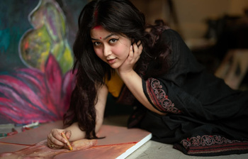 নায়িকা যখন লেখিকা, মঞ্চ ছাপিয়ে সাহিত্যে ভাবনা