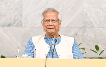 আজকের আলোচিত ছবি: ৮ অক্টোবর ২০২৫