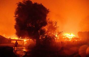 দাবানলে পুড়ে ছাই তারকাদের বাড়ি-গাড়ি