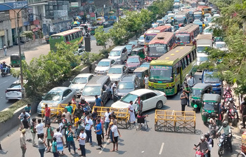 অবরোধ-যানজটে নাকাল নগরবাসী